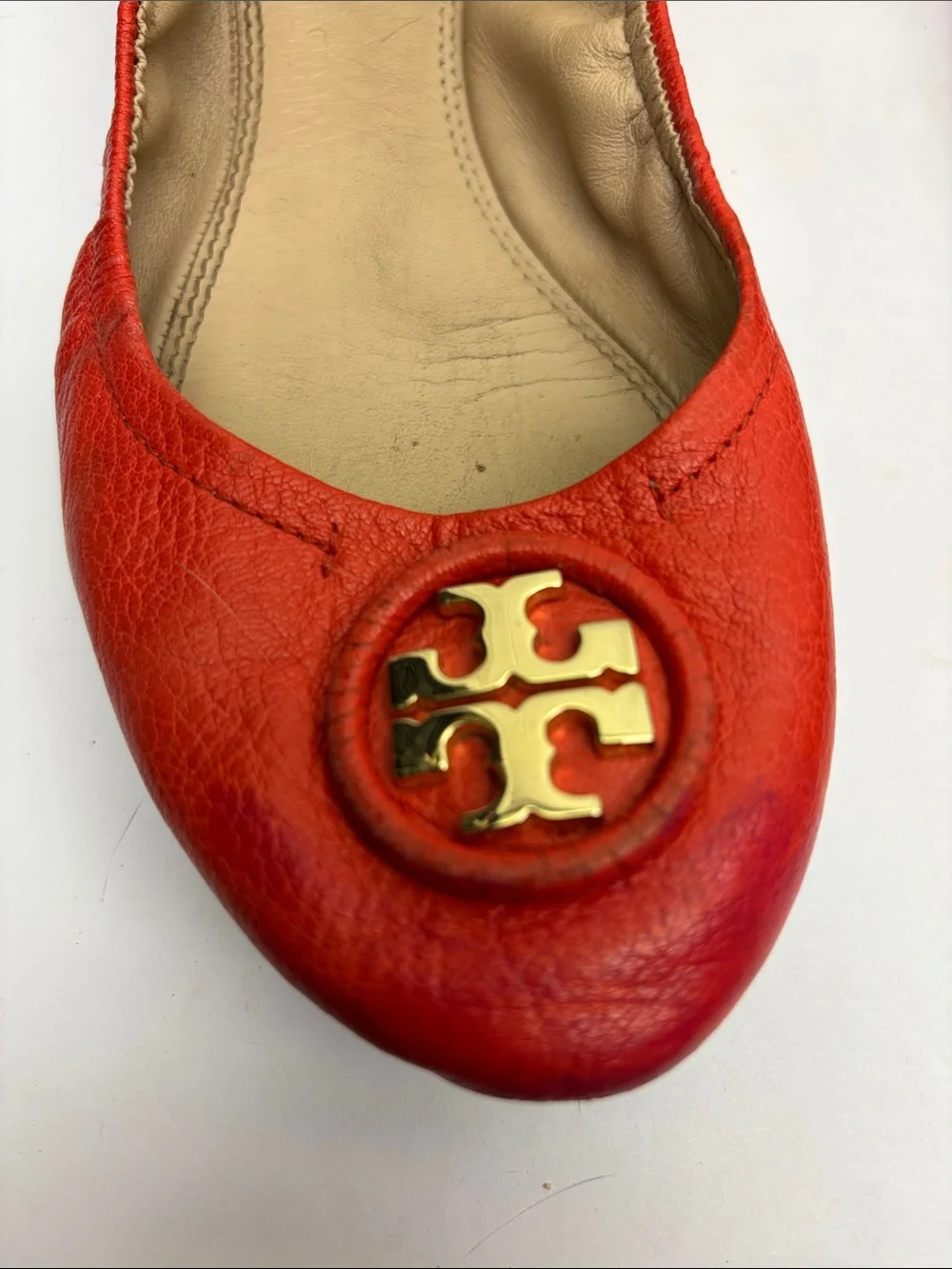 Tory Burch Leather Ballet Flats with Gold Medallion, SZ 9, box 71